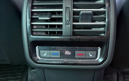 Volkswagen Passat B8 рестайлинг, 2018 год, 1 790 000 рублей, 23 фотография