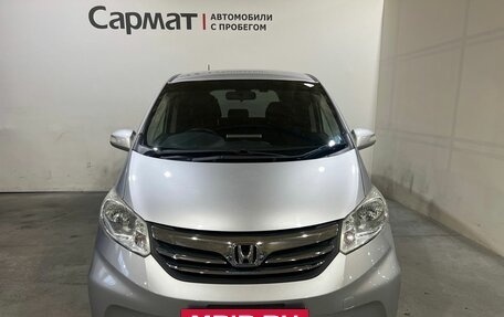 Honda Freed I, 2012 год, 975 000 рублей, 3 фотография