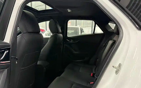 Mazda CX-4, 2023 год, 1 800 000 рублей, 10 фотография
