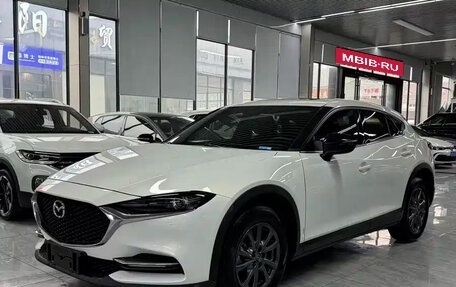 Mazda CX-4, 2023 год, 1 800 000 рублей, 3 фотография