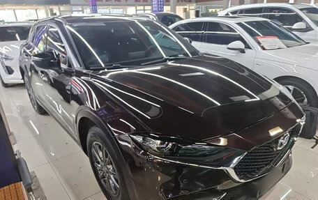 Mazda CX-4, 2023 год, 1 860 000 рублей, 2 фотография