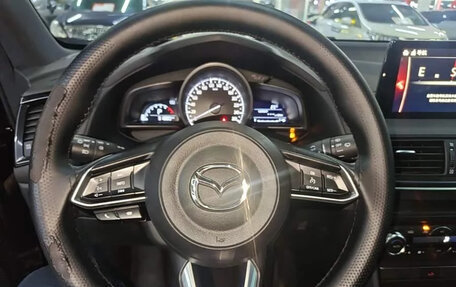 Mazda CX-4, 2023 год, 1 860 000 рублей, 10 фотография