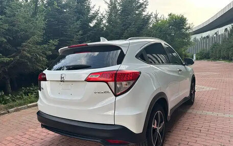 Honda Vezel, 2022 год, 1 300 666 рублей, 6 фотография