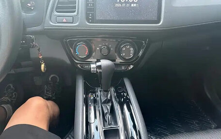 Honda Vezel, 2022 год, 1 300 666 рублей, 12 фотография