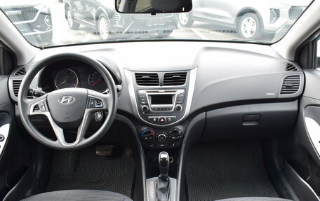 Hyundai Solaris II рестайлинг, 2015 год, 1 047 000 рублей, 16 фотография