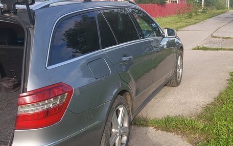 Mercedes-Benz E-Класс, 2010 год, 1 300 000 рублей, 6 фотография