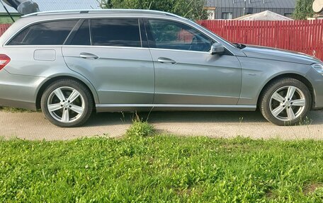 Mercedes-Benz E-Класс, 2010 год, 1 300 000 рублей, 7 фотография