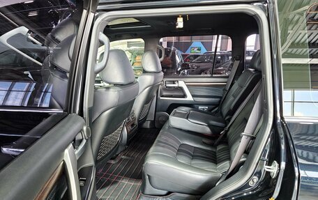 Toyota Land Cruiser 200, 2019 год, 8 399 000 рублей, 18 фотография