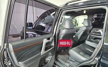Toyota Land Cruiser 200, 2019 год, 8 399 000 рублей, 16 фотография