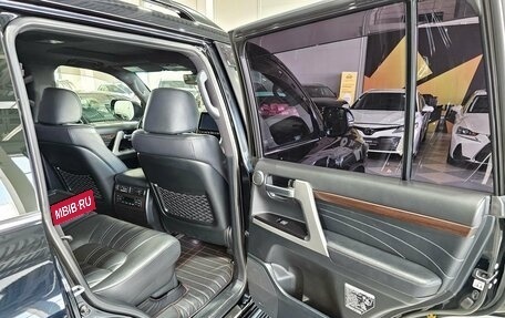 Toyota Land Cruiser 200, 2019 год, 8 399 000 рублей, 19 фотография