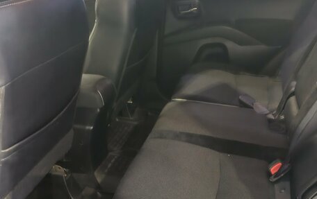 Peugeot 4007, 2010 год, 1 265 000 рублей, 13 фотография
