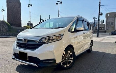 Honda Freed II, 2022 год, 1 236 000 рублей, 3 фотография