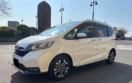 Honda Freed II, 2022 год, 1 236 000 рублей, 4 фотография