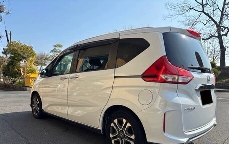 Honda Freed II, 2022 год, 1 236 000 рублей, 7 фотография
