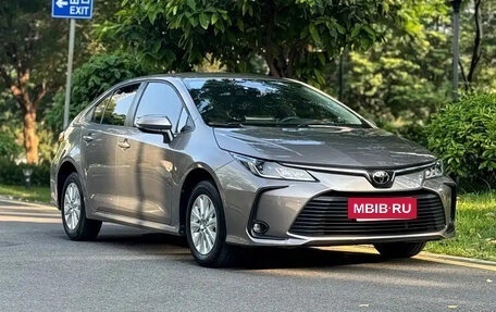 Toyota Corolla, 2022 год, 1 200 000 рублей, 3 фотография
