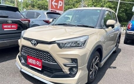 Toyota Raize I, 2022 год, 1 350 000 рублей, 2 фотография