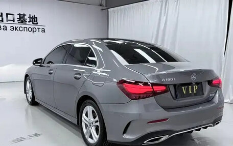 Mercedes-Benz A-Класс, 2023 год, 1 740 000 рублей, 4 фотография