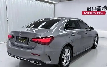 Mercedes-Benz A-Класс, 2023 год, 1 740 000 рублей, 6 фотография