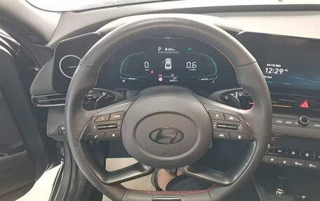 Hyundai Elantra, 2024 год, 1 650 000 рублей, 7 фотография