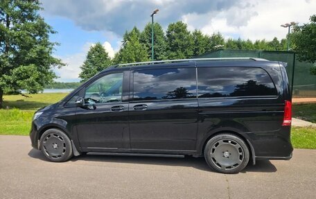 Mercedes-Benz V-Класс, 2022 год, 6 700 000 рублей, 2 фотография