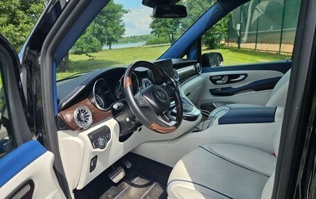 Mercedes-Benz V-Класс, 2022 год, 6 700 000 рублей, 5 фотография