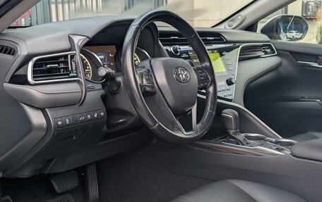 Toyota Camry, 2019 год, 2 890 000 рублей, 12 фотография