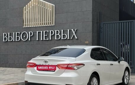 Toyota Camry, 2019 год, 2 890 000 рублей, 5 фотография