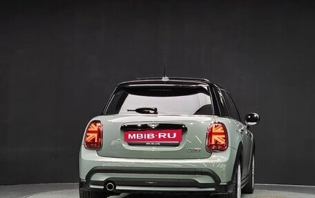 MINI Hatch, 2022 год, 1 660 000 рублей, 4 фотография