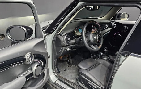 MINI Hatch, 2022 год, 1 660 000 рублей, 14 фотография