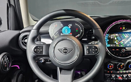 MINI Hatch, 2022 год, 1 660 000 рублей, 17 фотография
