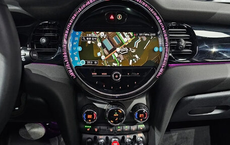 MINI Hatch, 2022 год, 1 660 000 рублей, 16 фотография