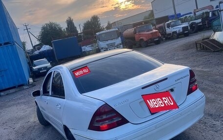 Mercedes-Benz C-Класс, 2002 год, 550 000 рублей, 1 фотография