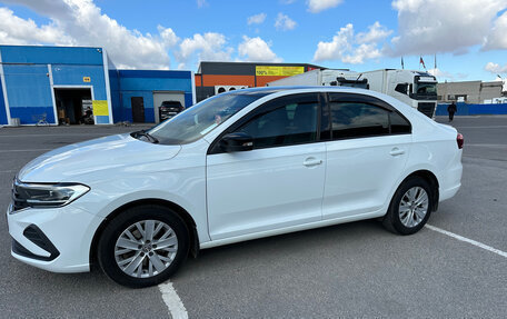 Volkswagen Polo VI (EU Market), 2021 год, 1 400 000 рублей, 2 фотография