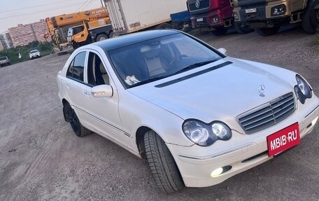 Mercedes-Benz C-Класс, 2002 год, 550 000 рублей, 2 фотография