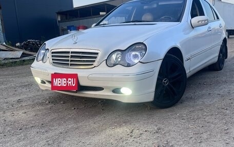 Mercedes-Benz C-Класс, 2002 год, 550 000 рублей, 3 фотография