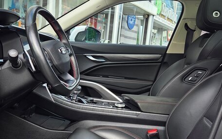 Geely Tugella FY11, 2022 год, 2 500 000 рублей, 11 фотография