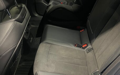 Audi A4, 2019 год, 3 300 000 рублей, 7 фотография