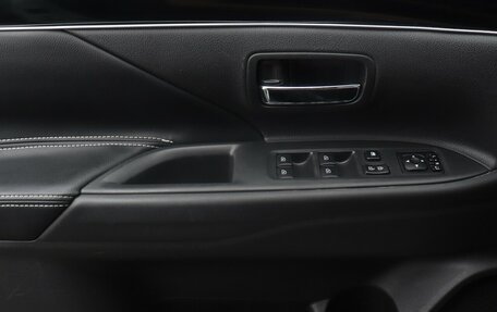 Mitsubishi Outlander III рестайлинг 3, 2022 год, 2 699 000 рублей, 9 фотография