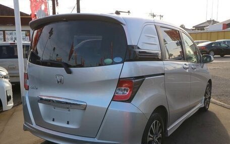 Honda Freed I, 2016 год, 910 000 рублей, 5 фотография