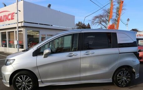 Honda Freed I, 2016 год, 910 000 рублей, 8 фотография