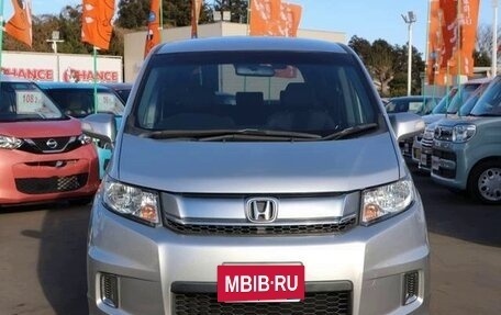 Honda Freed I, 2016 год, 910 000 рублей, 2 фотография