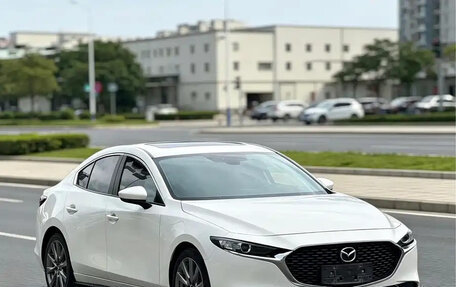 Mazda 3, 2022 год, 1 500 000 рублей, 3 фотография