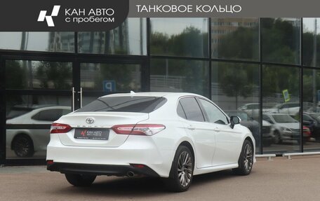 Toyota Camry, 2022 год, 3 450 000 рублей, 3 фотография