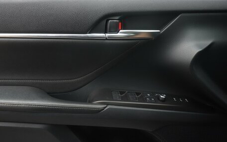 Toyota Camry, 2022 год, 3 450 000 рублей, 9 фотография