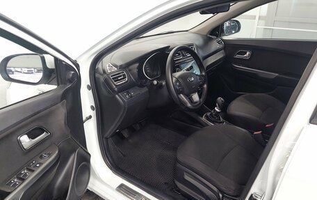 KIA Rio III рестайлинг, 2015 год, 899 000 рублей, 15 фотография