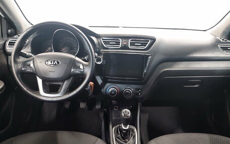 KIA Rio III рестайлинг, 2015 год, 899 000 рублей, 24 фотография