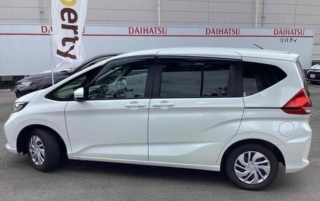 Honda Freed II, 2021 год, 1 320 000 рублей, 15 фотография