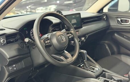 Honda Vezel, 2024 год, 2 320 000 рублей, 5 фотография