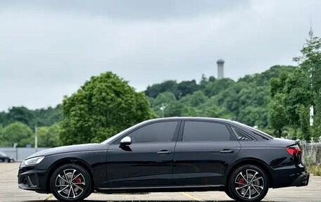 Audi A4, 2022 год, 2 030 000 рублей, 4 фотография