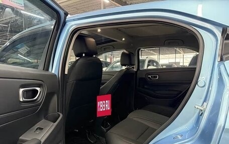 Honda Vezel, 2024 год, 2 320 000 рублей, 16 фотография